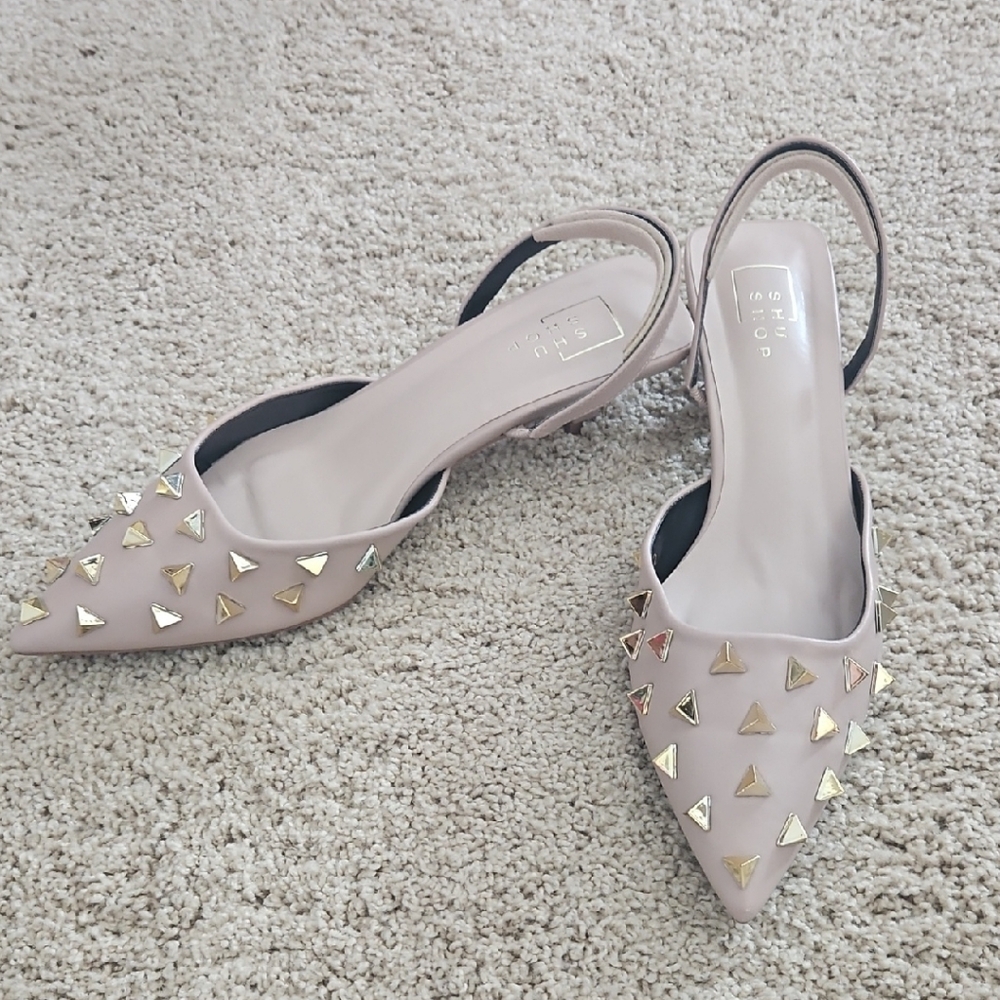BNWOT ShuShop Beige and Gold Studded Slingback Heels